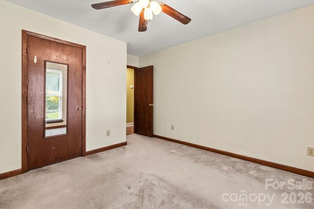 6325 Ellesmere Court, Charlotte, NC 28227