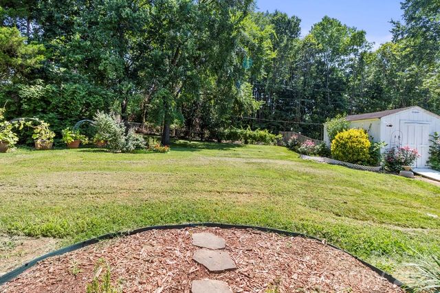 6325 Ellesmere Court, Charlotte, NC 28227