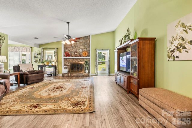 6325 Ellesmere Court, Charlotte, NC 28227
