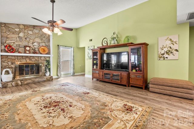 6325 Ellesmere Court, Charlotte, NC 28227