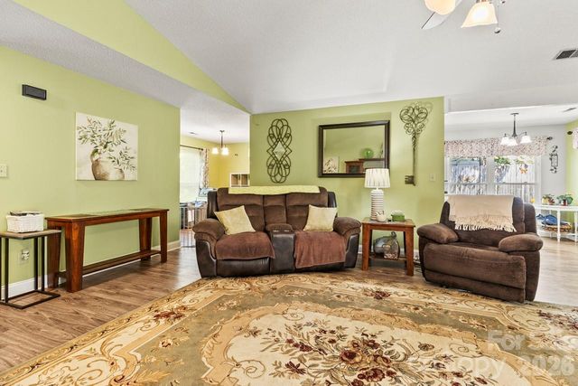 6325 Ellesmere Court, Charlotte, NC 28227