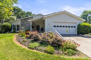 6325 Ellesmere Court, Charlotte, NC 28227