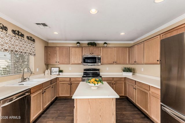 517 S LINDA Circle, Mesa, AZ 85204