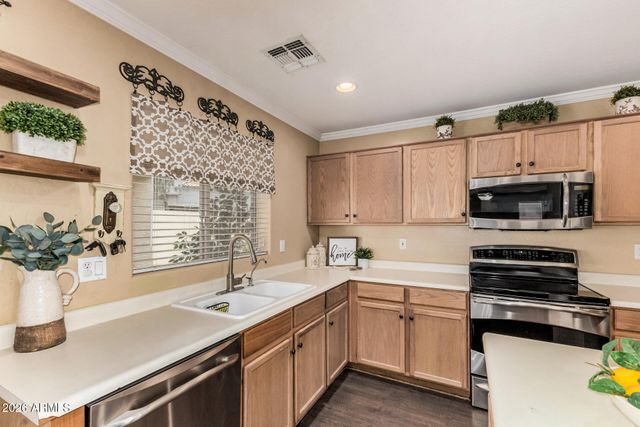 517 S LINDA Circle, Mesa, AZ 85204