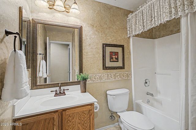 517 S LINDA Circle, Mesa, AZ 85204