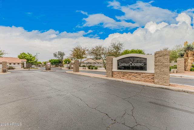 517 S LINDA Circle, Mesa, AZ 85204