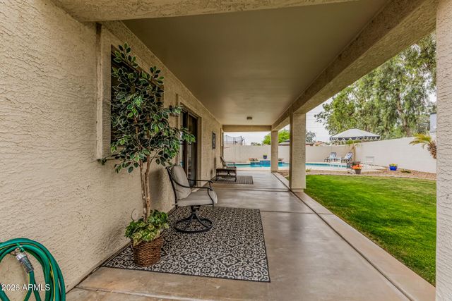 517 S LINDA Circle, Mesa, AZ 85204