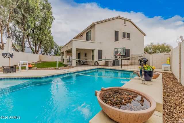 517 S LINDA Circle, Mesa, AZ 85204