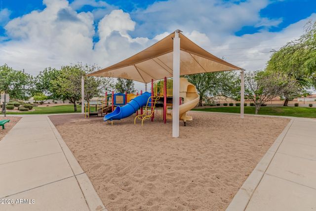 517 S LINDA Circle, Mesa, AZ 85204