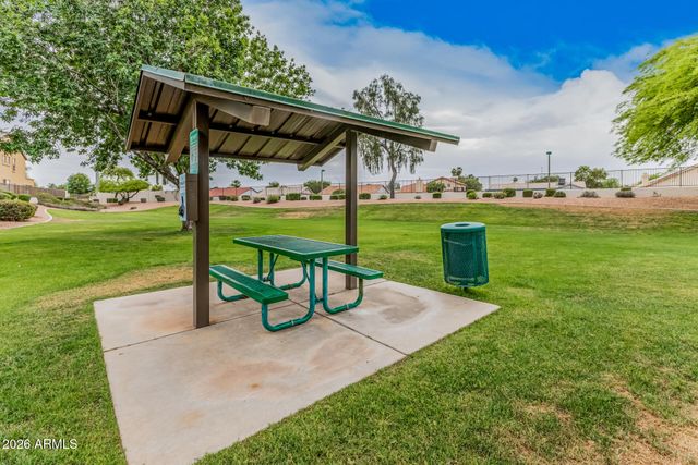 517 S LINDA Circle, Mesa, AZ 85204