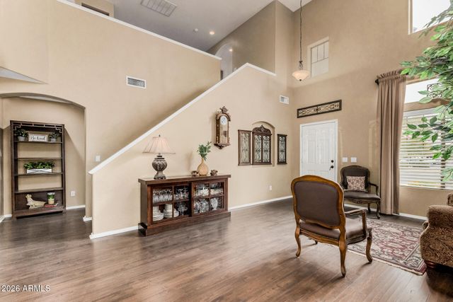 517 S LINDA Circle, Mesa, AZ 85204