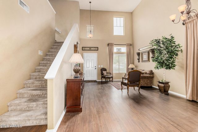 517 S LINDA Circle, Mesa, AZ 85204