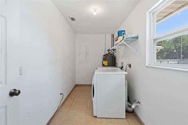 1313 QUEEN PALM DRIVE, Edgewater, FL 32132