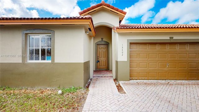 13402 SW 284th St, Homestead, FL 33033