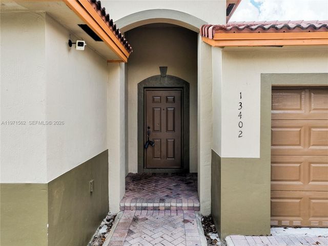 13402 SW 284th St, Homestead, FL 33033