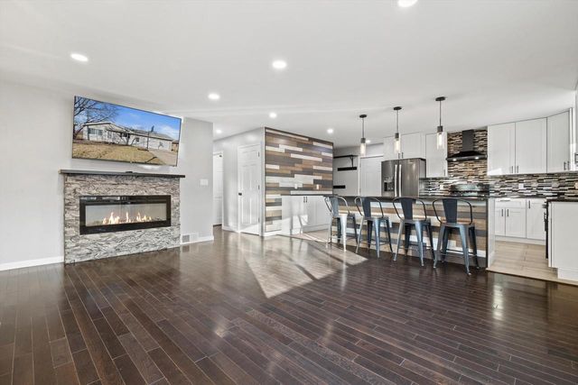 1770 Main STREET, Union Grove, WI 53182