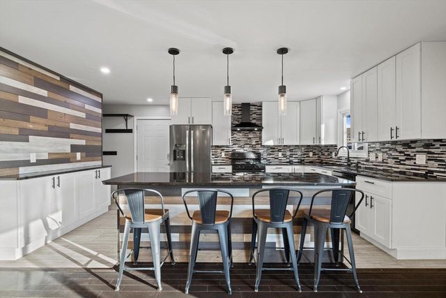 1770 Main STREET, Union Grove, WI 53182