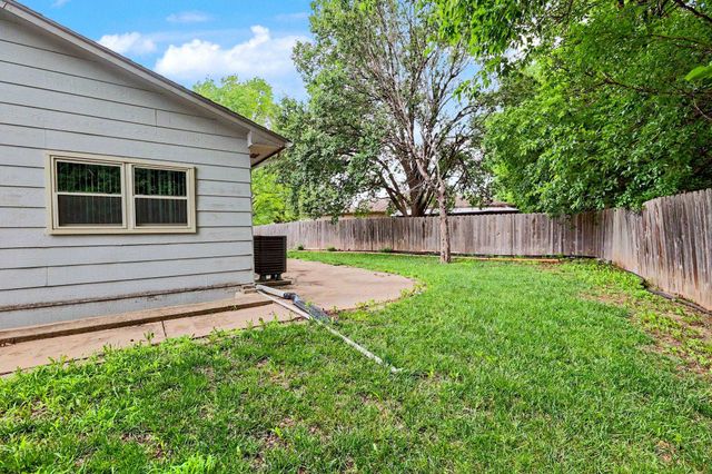 1824 S Longford Court, Wichita, KS 67207