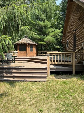 N4116 Fern Lane, Oxford, WI 53952