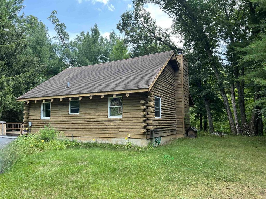 N4116 Fern Lane, Oxford, WI 53952