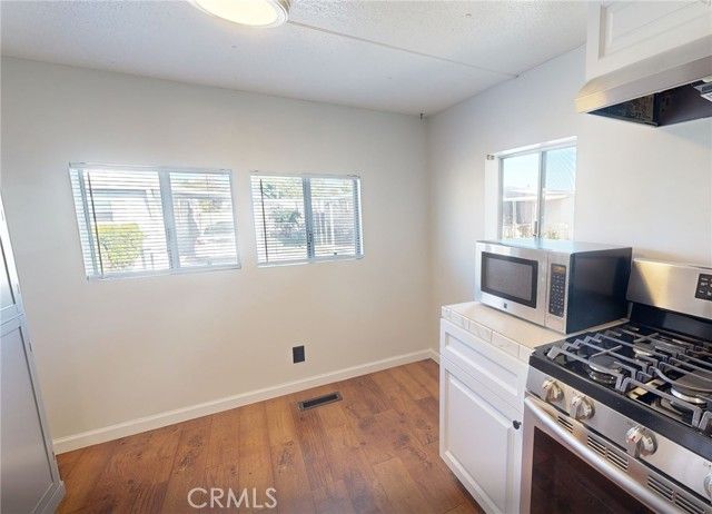 9847 Cedar Avenue, Bloomington, CA 92316