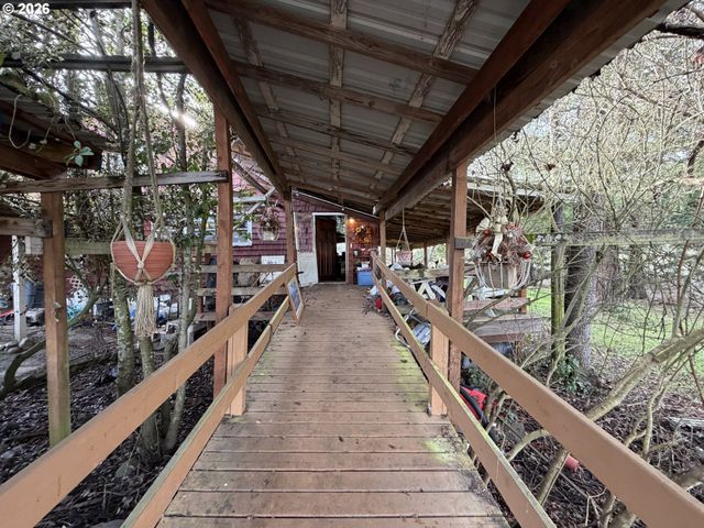 3800 HAPPY VALLEY Rd, Roseburg, OR 97471