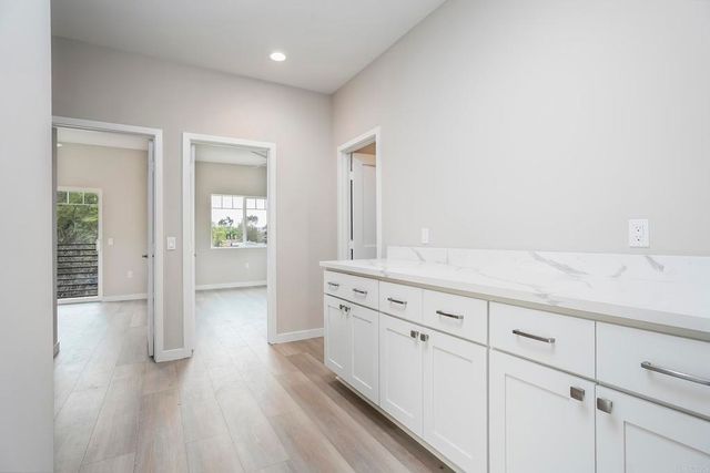 3856 American Ave, La Mesa, CA 91941