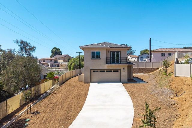 3856 American Ave, La Mesa, CA 91941