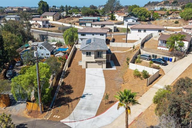 3856 American Ave, La Mesa, CA 91941