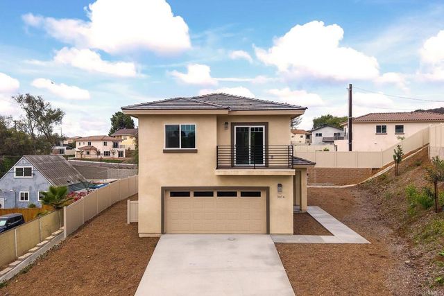 3856 American Ave, La Mesa, CA 91941