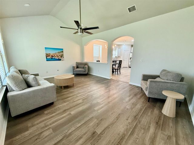 10805 Owyhee VW, Austin, TX 78754