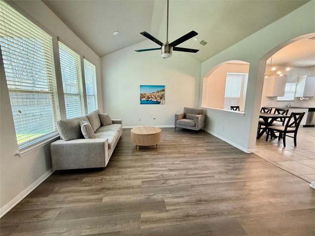 10805 Owyhee VW, Austin, TX 78754