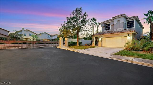 1301 Fox Acres Drive, Las Vegas, NV 89134