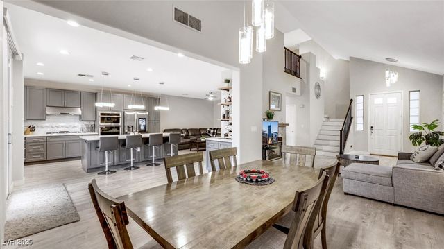 1301 Fox Acres Drive, Las Vegas, NV 89134