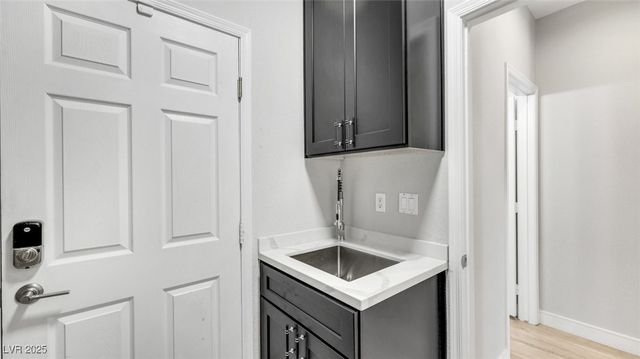 1301 Fox Acres Drive, Las Vegas, NV 89134