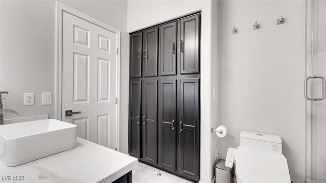 1301 Fox Acres Drive, Las Vegas, NV 89134