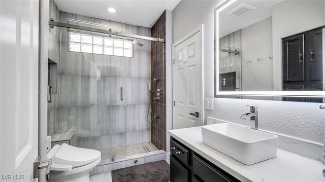 1301 Fox Acres Drive, Las Vegas, NV 89134