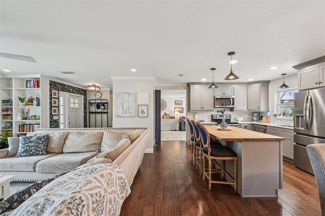 808 60TH STREET NW, Bradenton, FL 34209