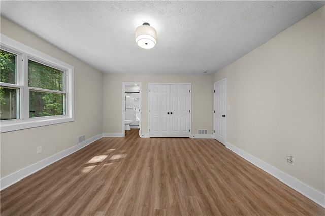 712 Overland Trail, Woodstock, GA 30189