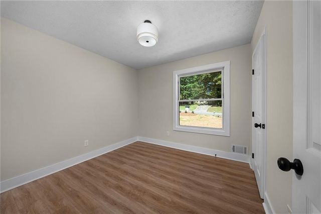 712 Overland Trail, Woodstock, GA 30189