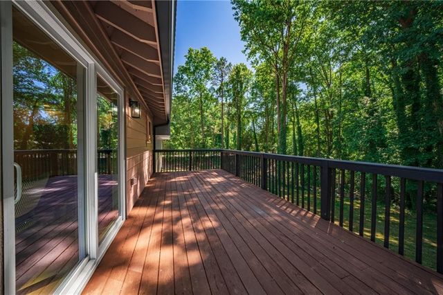 712 Overland Trail, Woodstock, GA 30189