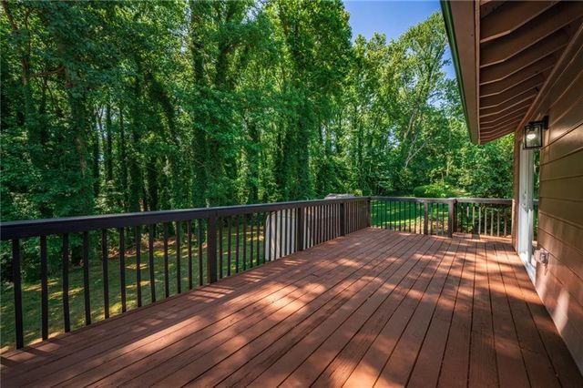 712 Overland Trail, Woodstock, GA 30189