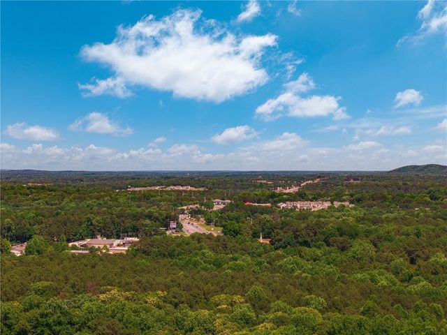 712 Overland Trail, Woodstock, GA 30189