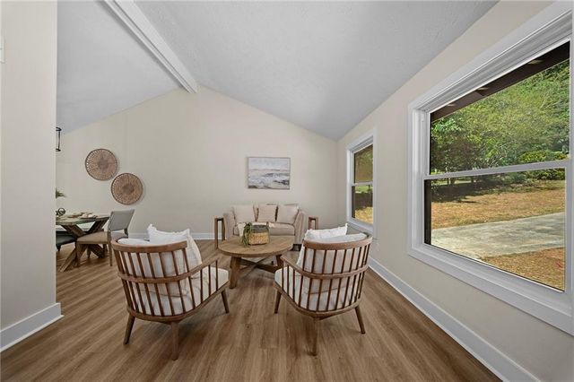 712 Overland Trail, Woodstock, GA 30189