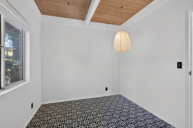 7714 Parkwoods Dr, Stockton, CA 95207