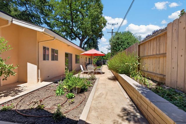 7714 Parkwoods Dr, Stockton, CA 95207