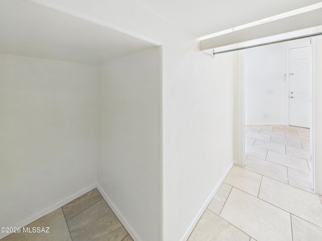 4646 W Calatrava Lane, Tucson, AZ 85742