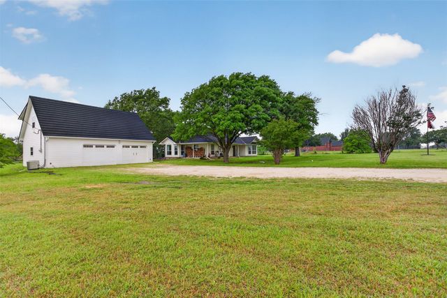15907 Calvert Road, Forney, TX 75126