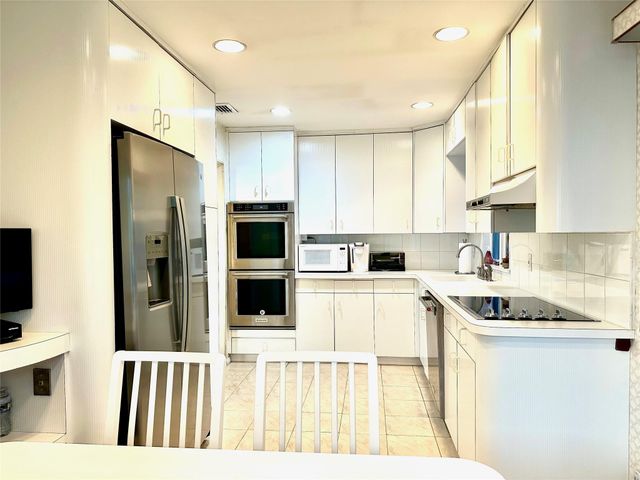2170 Clover Court, East Meadow, NY 11554