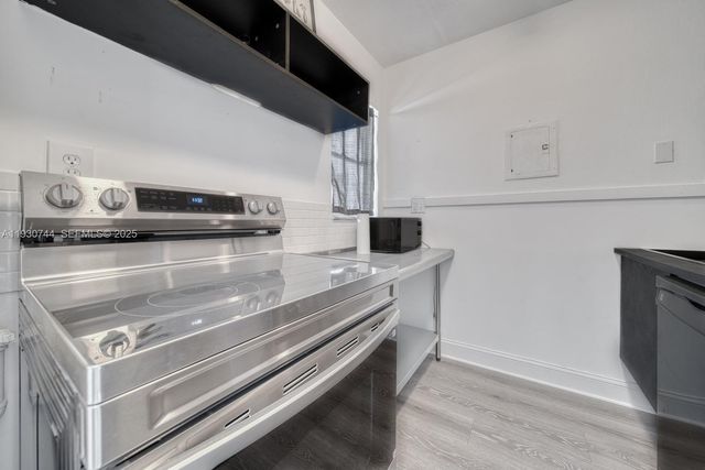 1530 Pennsylvania Ave 305, Miami Beach, FL 33139